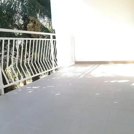 Schoener Urlaub By Interhome Apartament Poreč